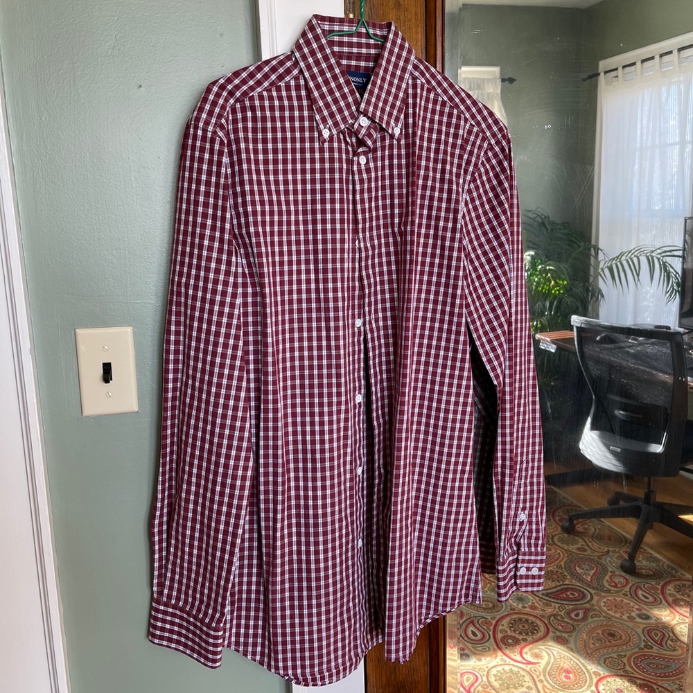 Red Men’s Dress Shirt 15.5 | 34/35 Business Fit